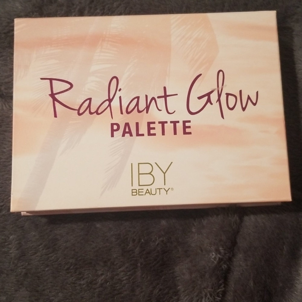 IBY Radiant Glow Palette